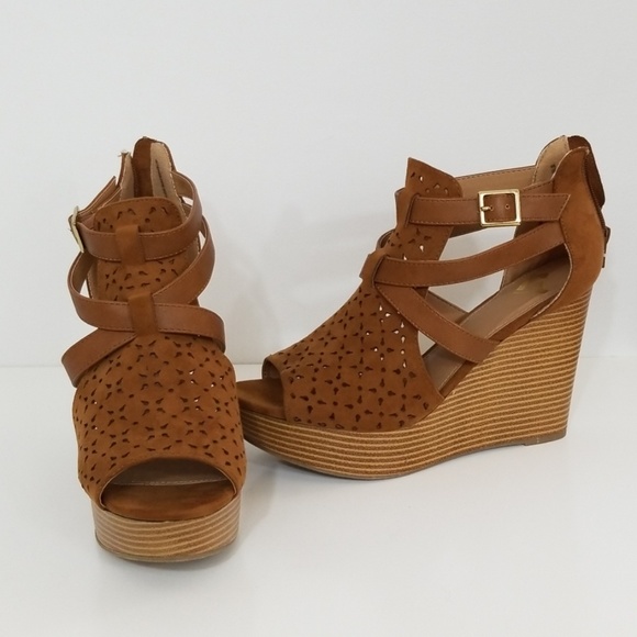 Report Shoes - Report Wedges 8 1/2